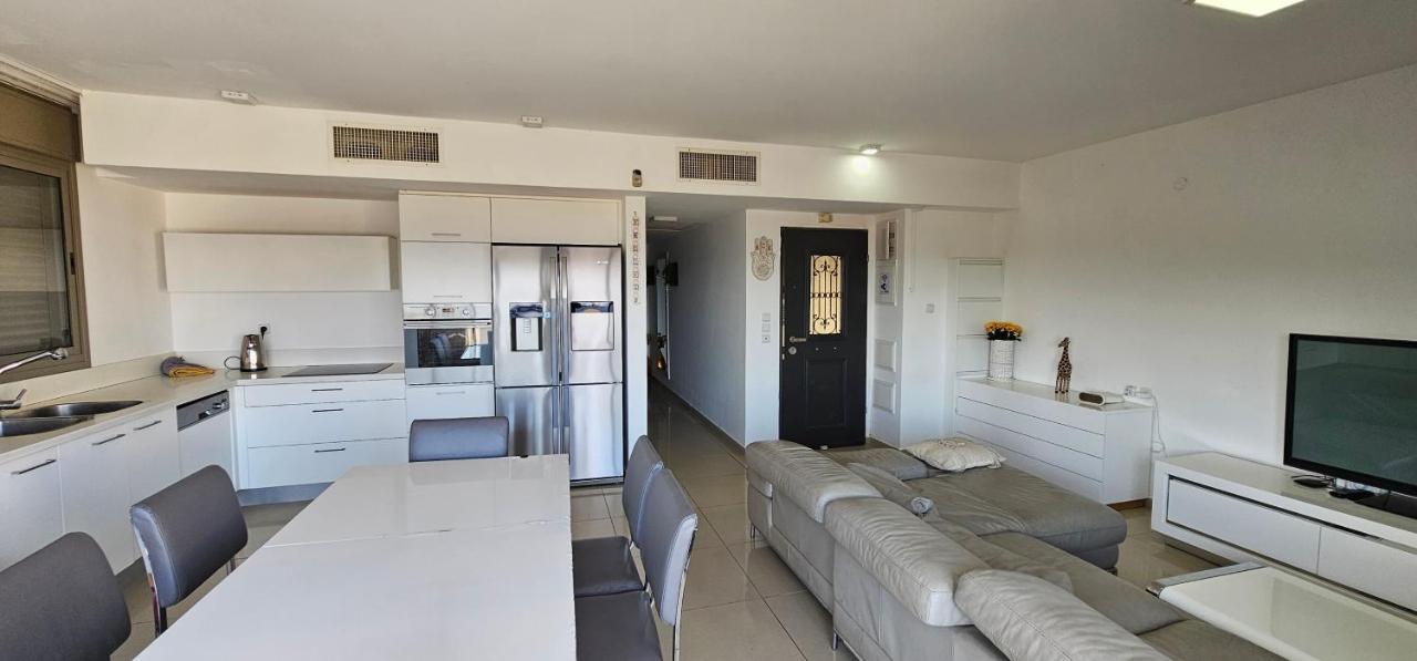 Top-Luxury Exclusive Аpt With Jacuzzi In Front Of The Sea Eilat Eksteriør bilde